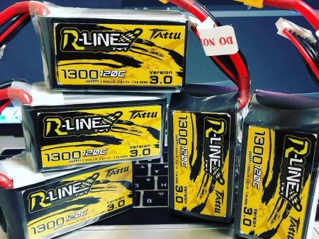 Tattu R-Line Version 3.0 V3 1300 1400 1550 1800 2000mAh 120C 4S 6S 4.2V Lipo Battery XT60 Plug FPV Racing Drone RC Quadcopter Cheap